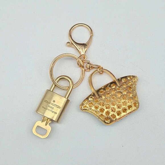 Authentic Louis Vuitton Lock & Key with unbranded Bag Keycharm, Keychain - Picture 9 of 9
